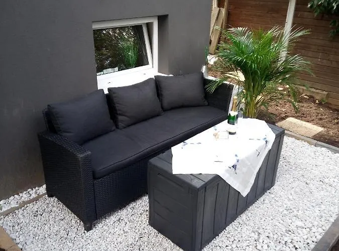 Moderne Bis 4 Personen *